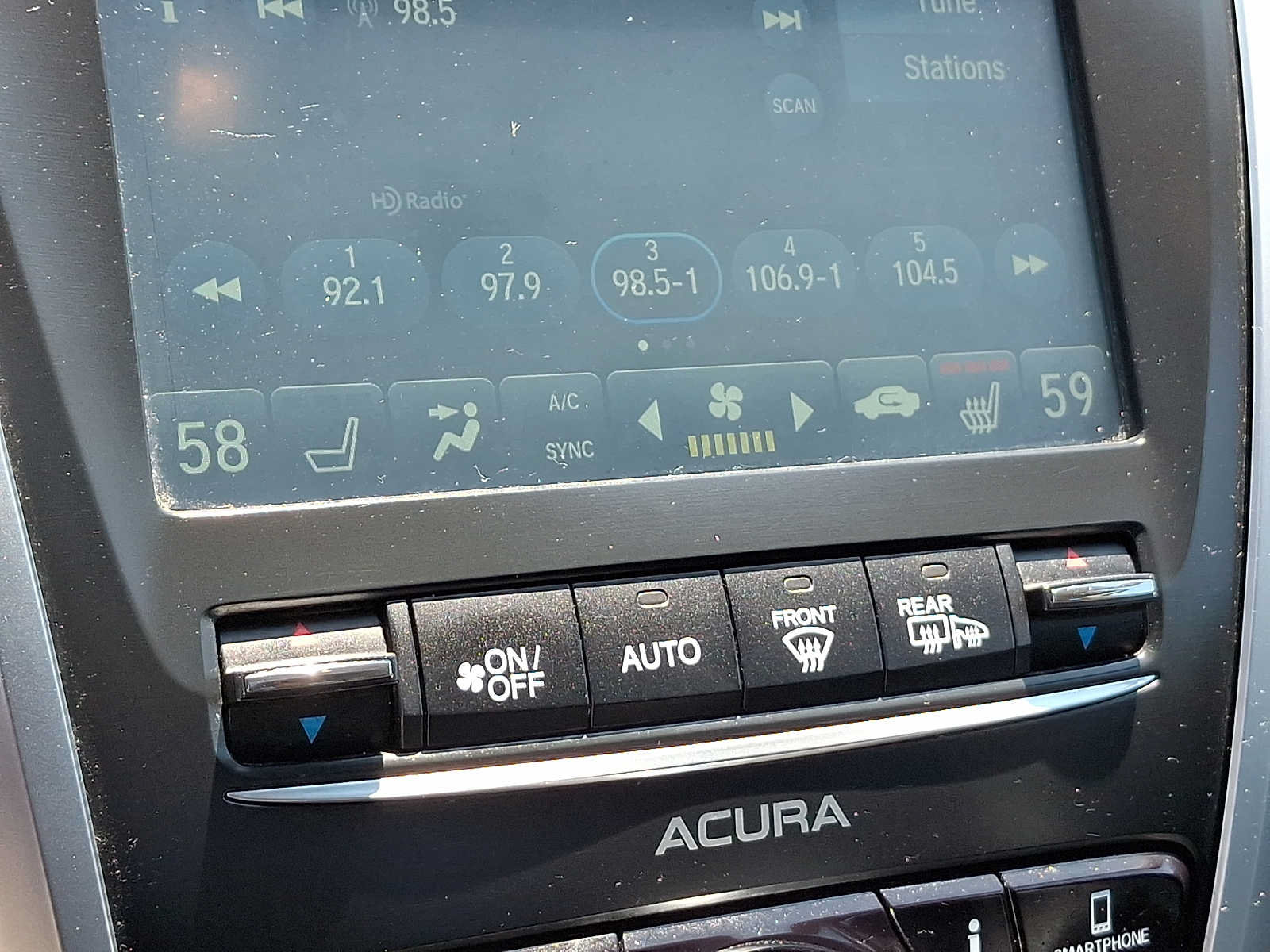 Used 2018 Acura TLX V6 SH-AWD w/ Technology Pkg image 16