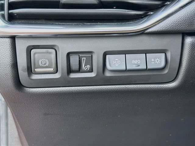 Used 2023 Cadillac XT4 Sport FWD image 36