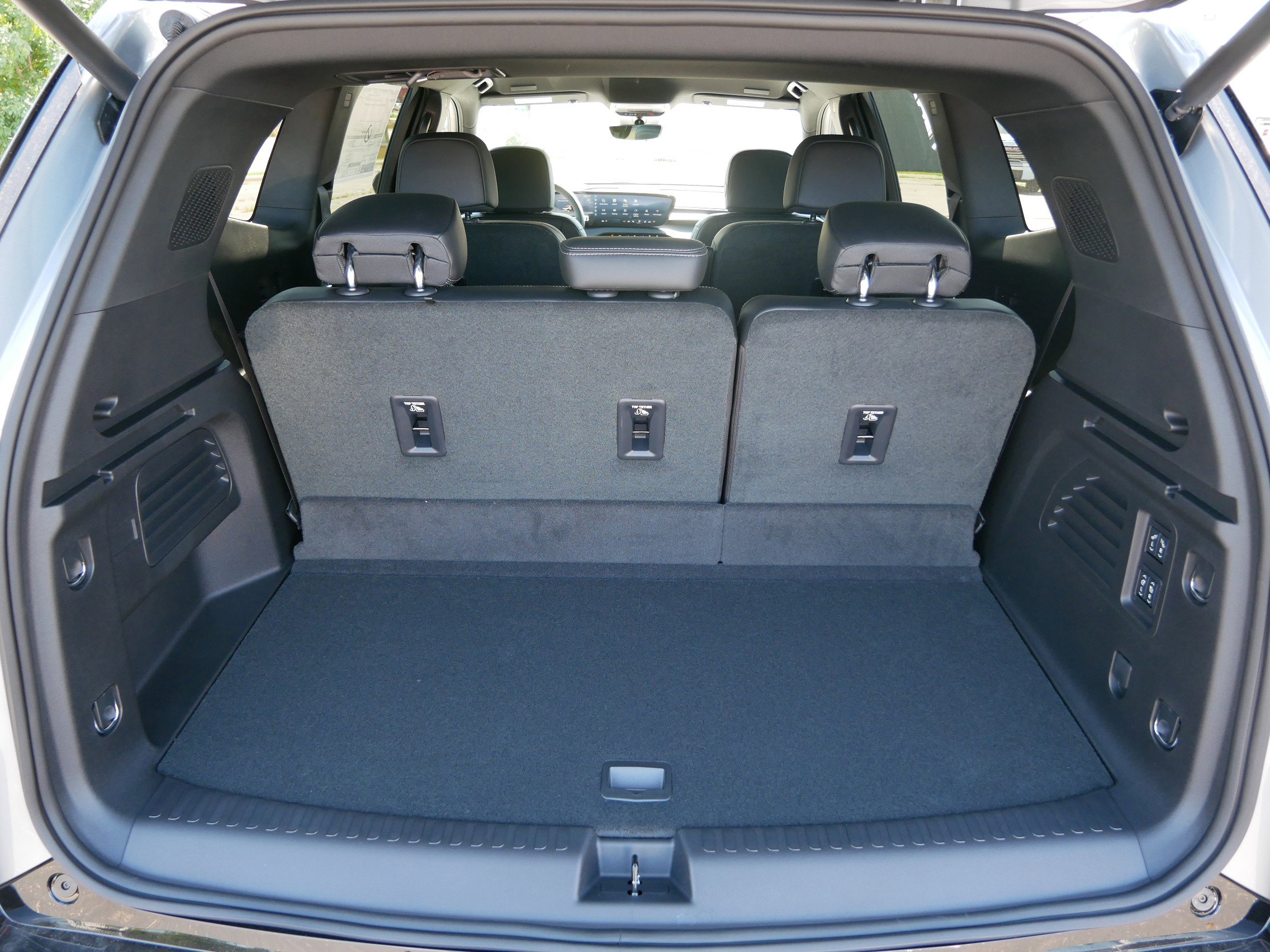 New 2026 Buick Enclave Sport Touring w/ Power Package image 5