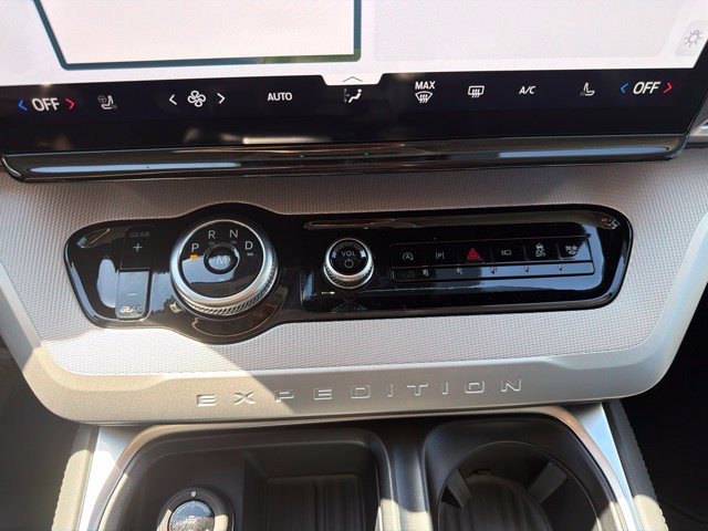 New 2027 Ford Expedition Active RWD image 14