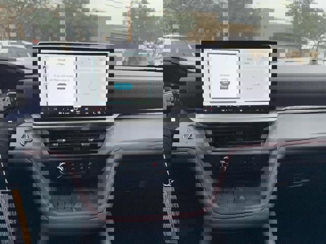 New 2025 Ford Explorer ST-Line w/ Premium Package image 13