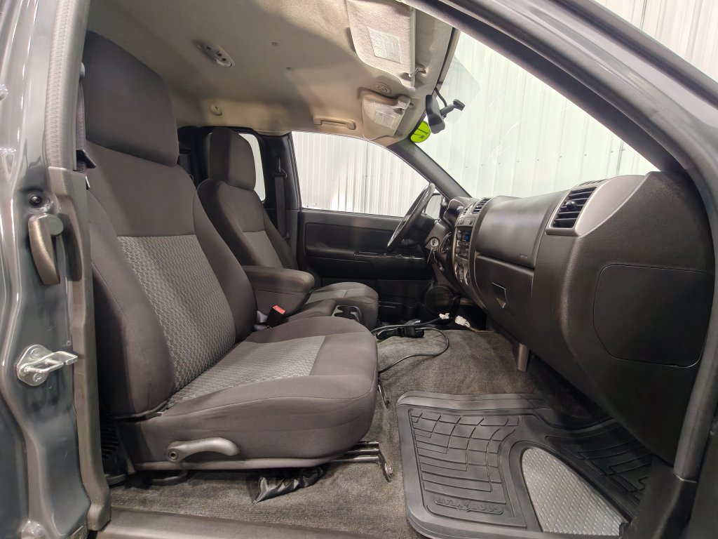Used 2012 GMC Canyon SLE AWD/4WD image 29