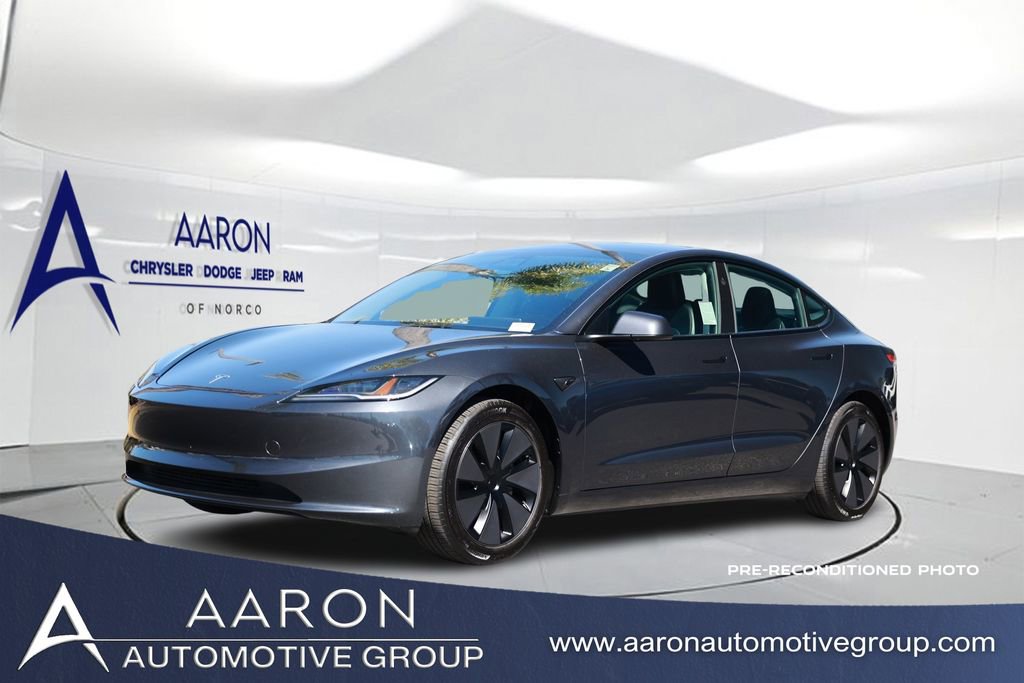 Used 2024 Tesla Model 3 Standard Range image 1