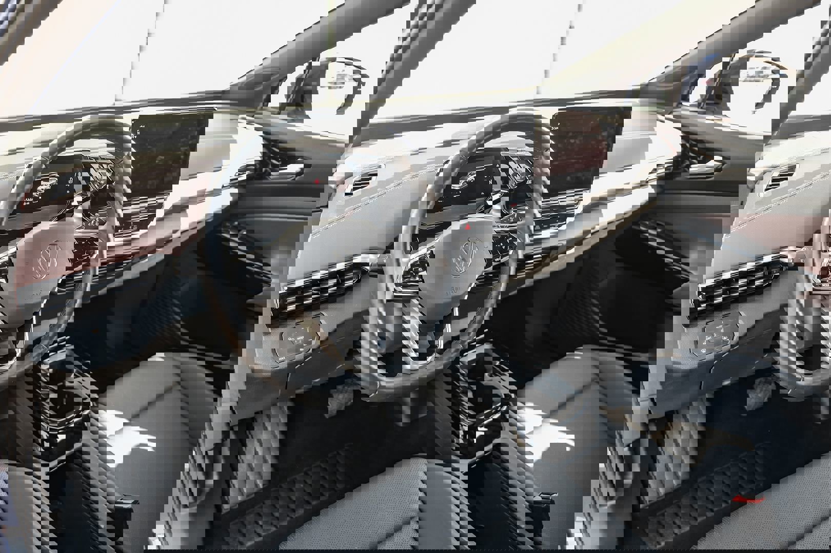 Used 2021 Volkswagen ID.4 Pro S image 3