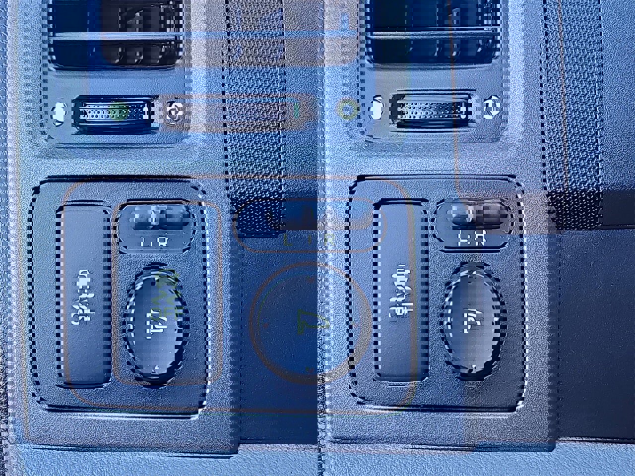 Used 2010 Honda CR-V LX image 23