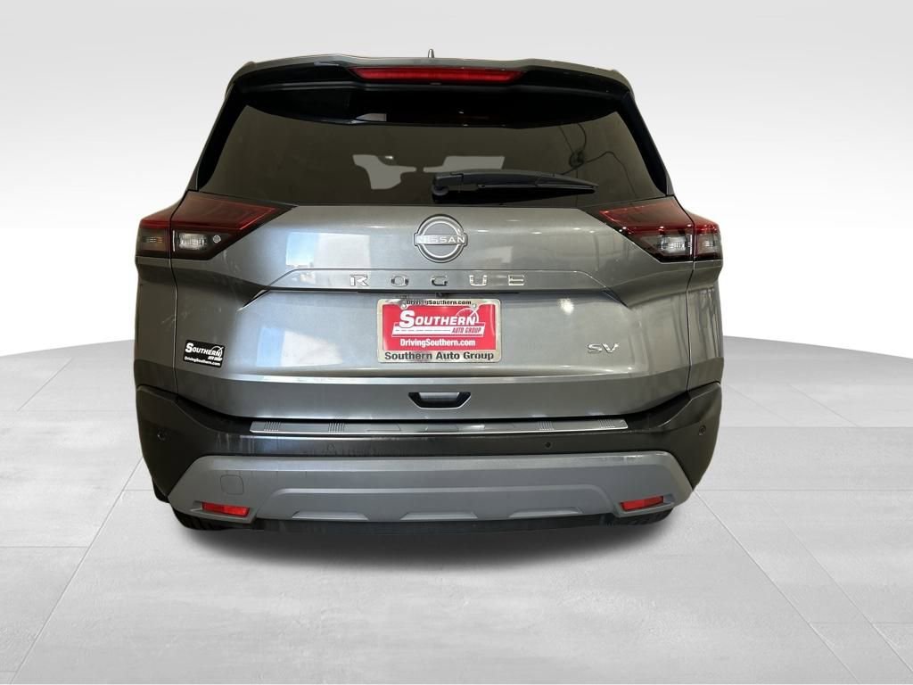 Used 2023 Nissan Rogue SV image 10
