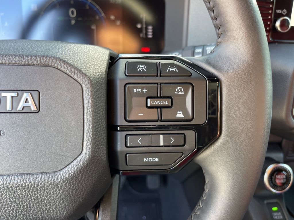 Certified 2025 Toyota Land Cruiser image 18