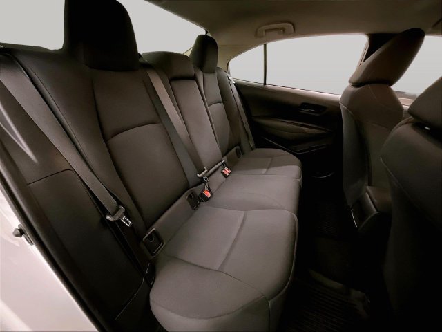 Used 2022 Toyota Corolla LE FWD image 26