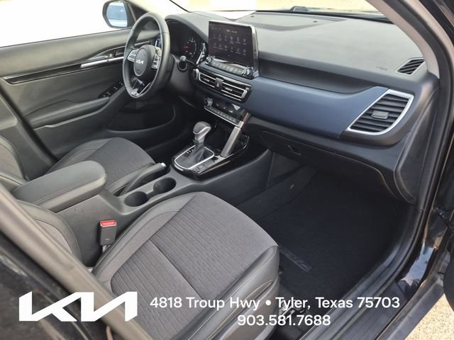 Certified 2023 Kia Seltos S w/ Navigation Package FWD image 10