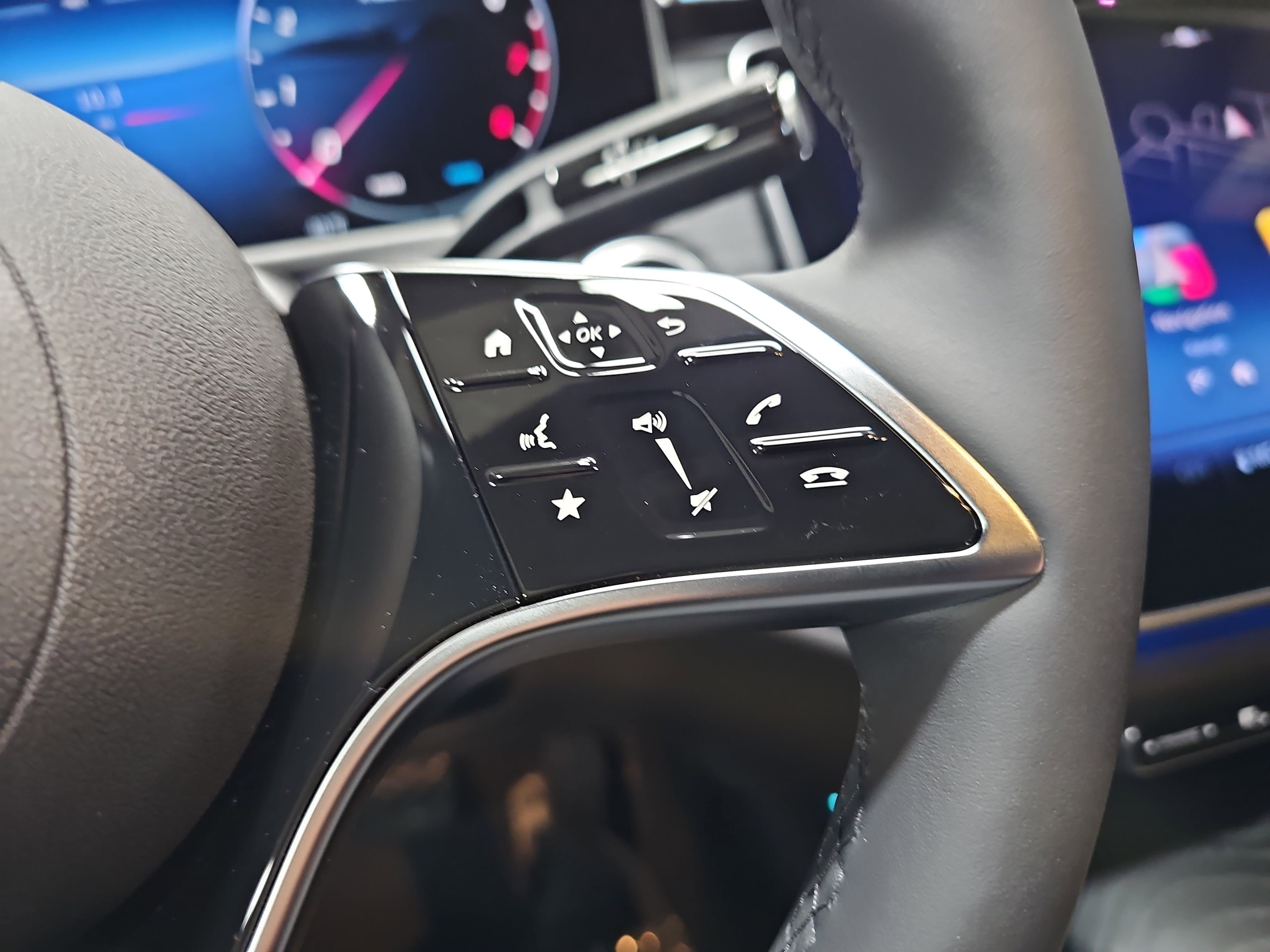 New 2026 Mercedes-Benz E 350 4MATIC Sedan image 19