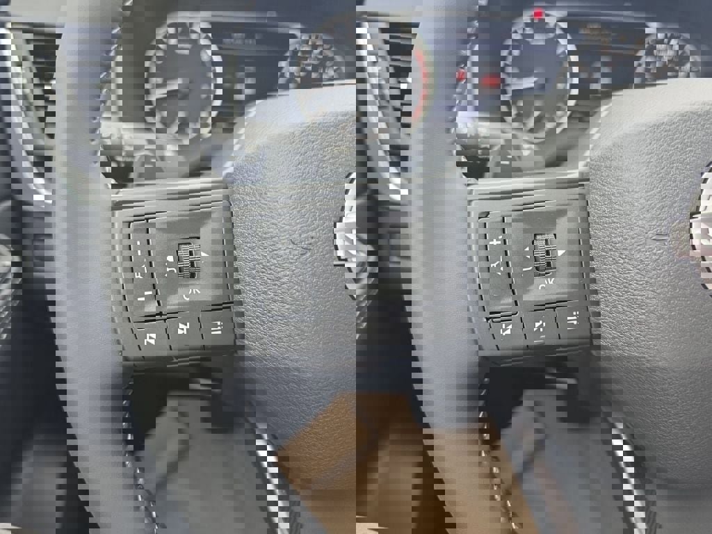 New 2025 Nissan Rogue SV image 21