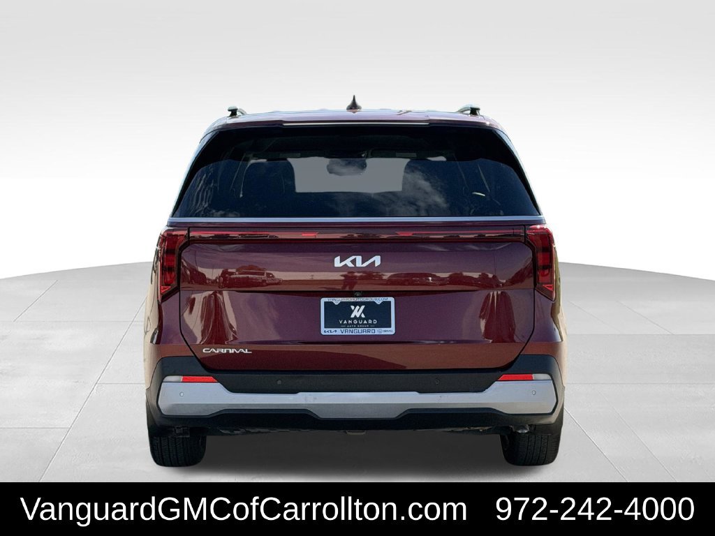 Used 2025 Kia Carnival EX FWD image 7