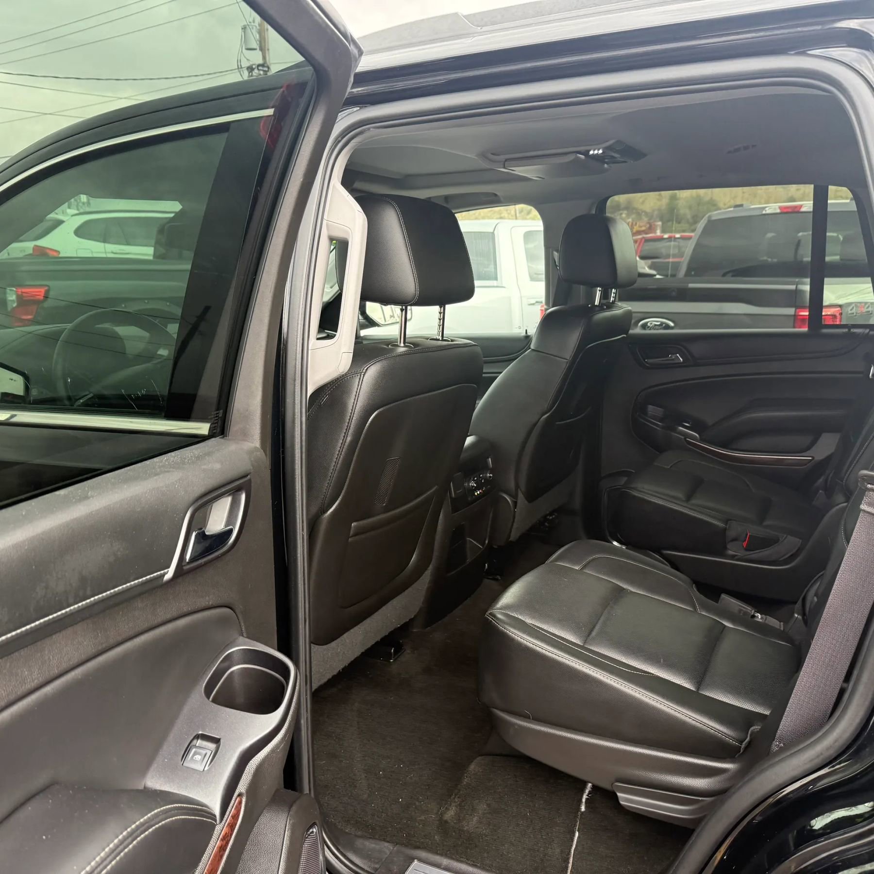 Used 2016 GMC Yukon SLT w/ Open Road Package AWD/4WD image 10