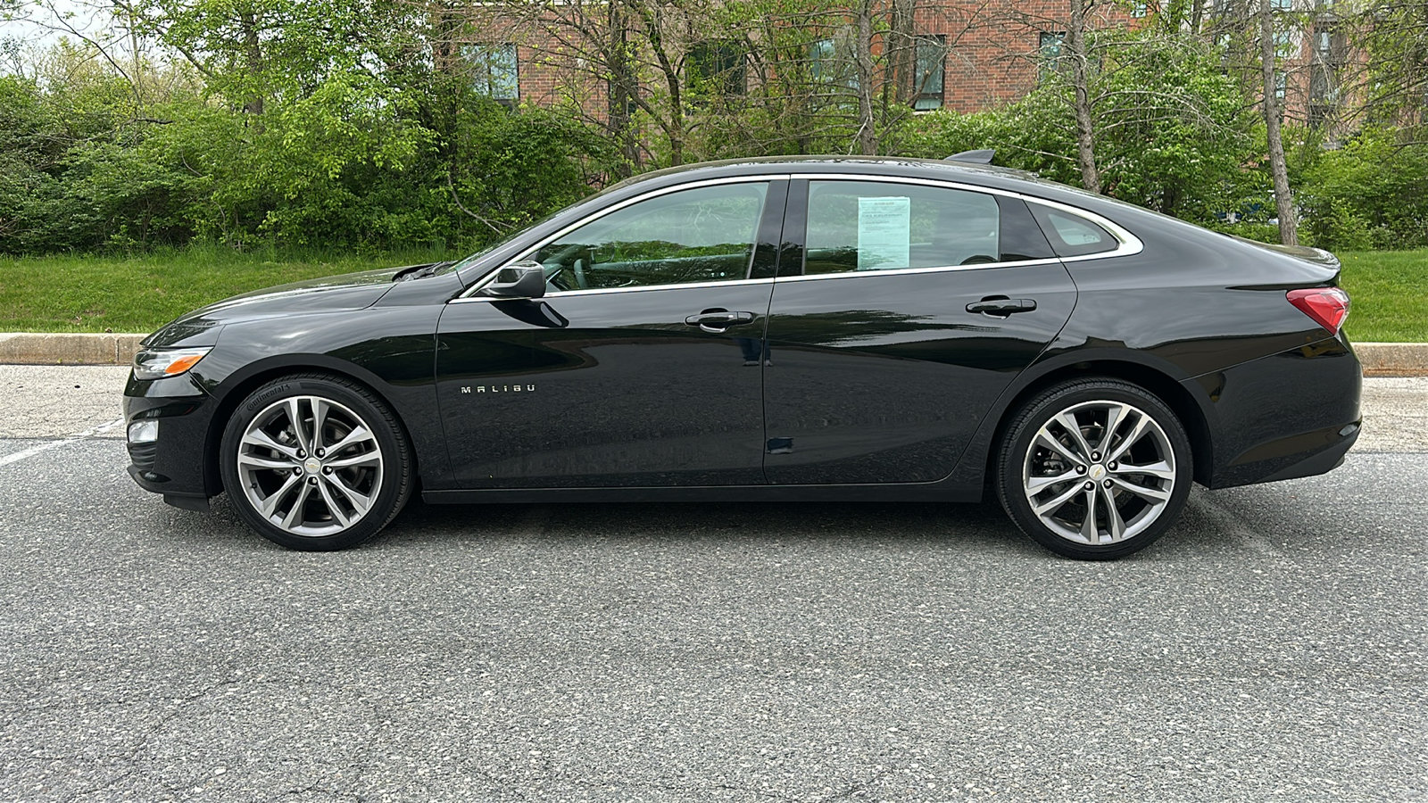 Used 2024 Chevrolet Malibu LT FWD image 28
