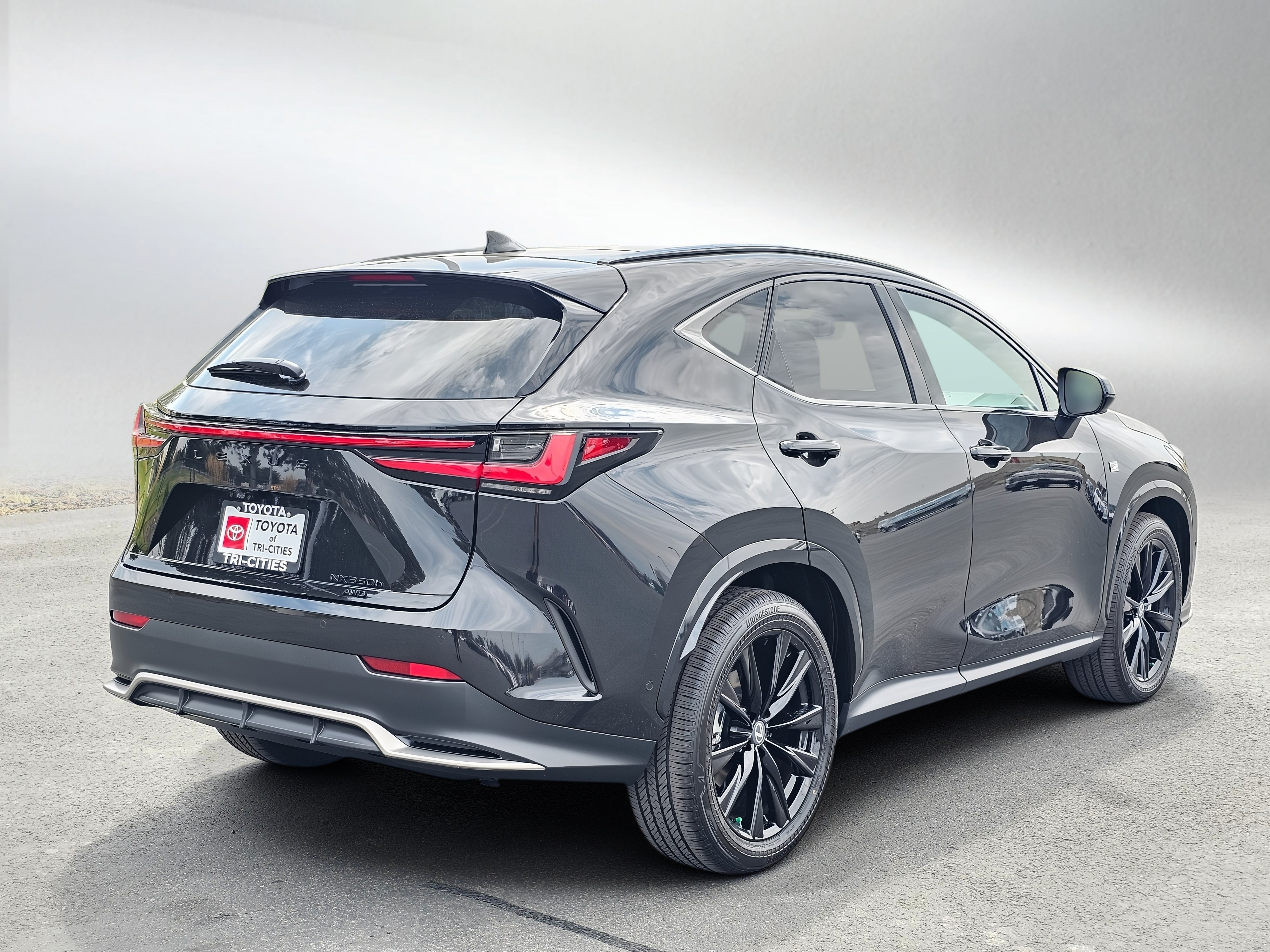 Used 2026 Lexus NX 350h F Sport AWD/4WD image 34