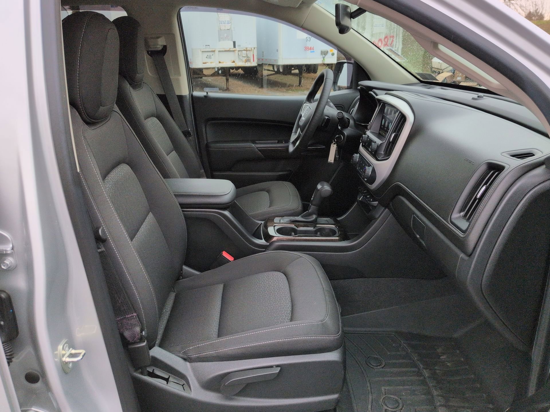 Used 2020 GMC Canyon SLE w/ SLE Convenience Package image 26