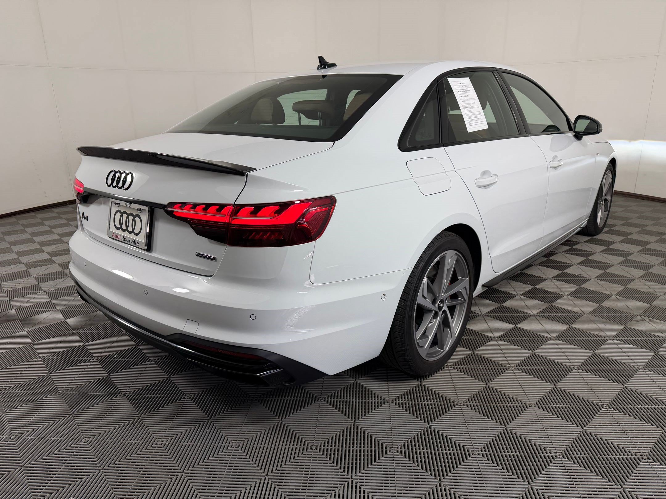 Certified 2022 Audi A4 2.0T Prestige AWD/4WD image 9