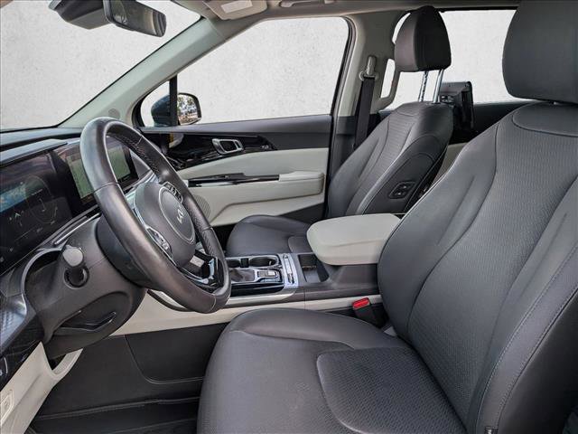 Used 2024 Kia Carnival SX Prestige image 10