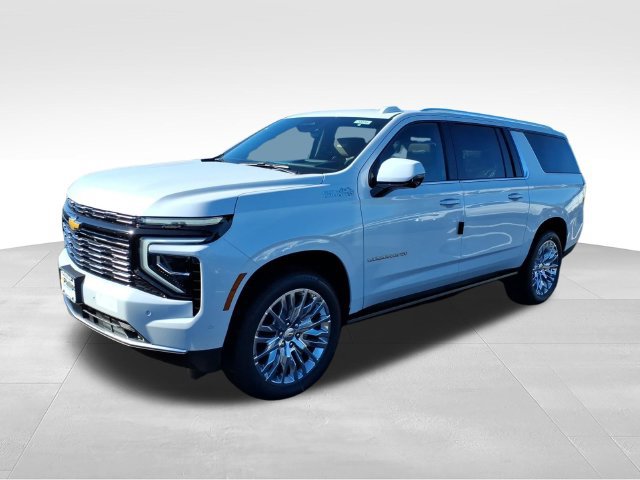 New 2027 Chevrolet Suburban High Country AWD/4WD image 4