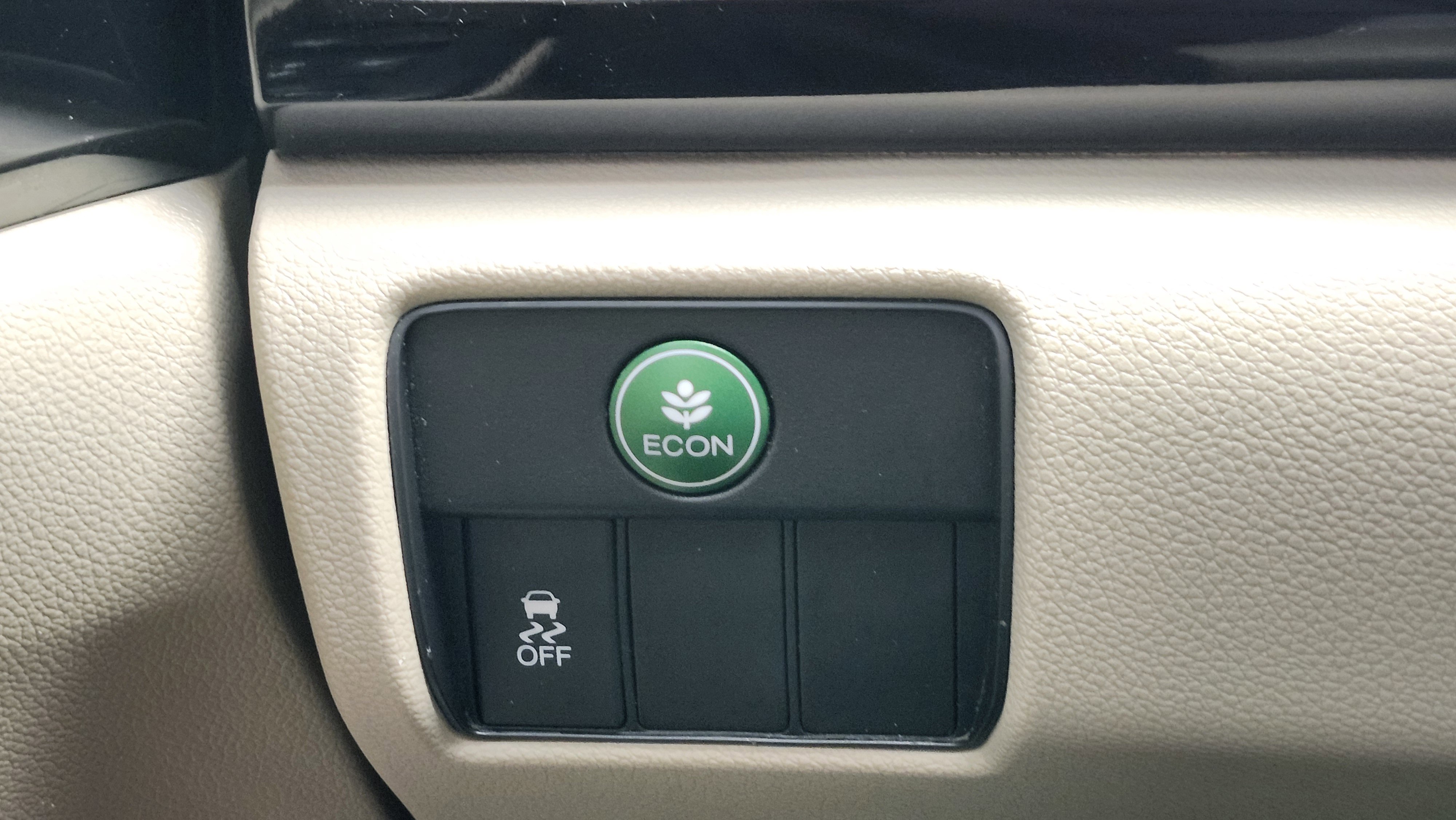 Used 2017 Honda Accord LX image 30