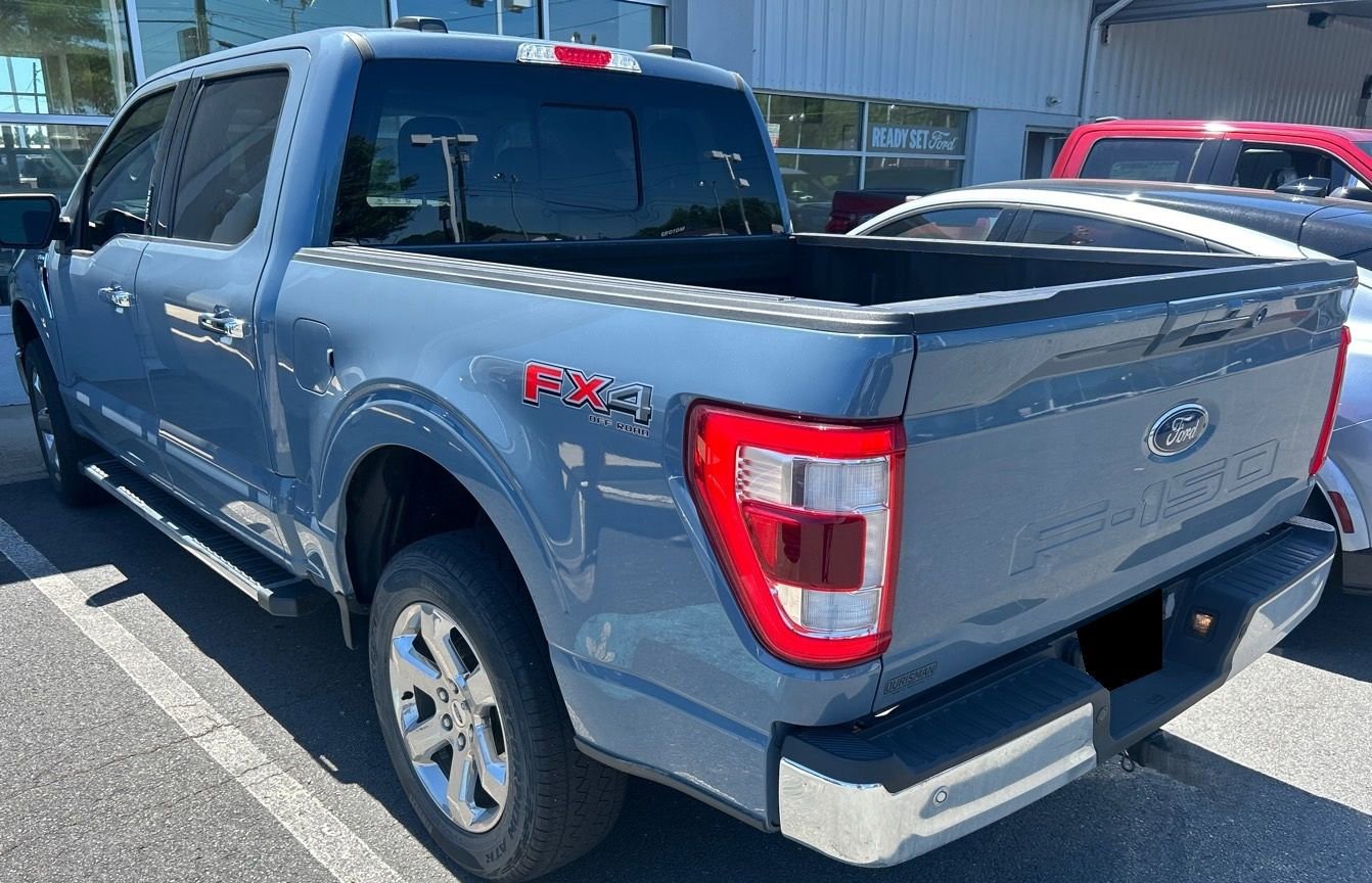 Used 2023 Ford F150 Lariat w/ Equipment Group 502A High AWD/4WD image 3