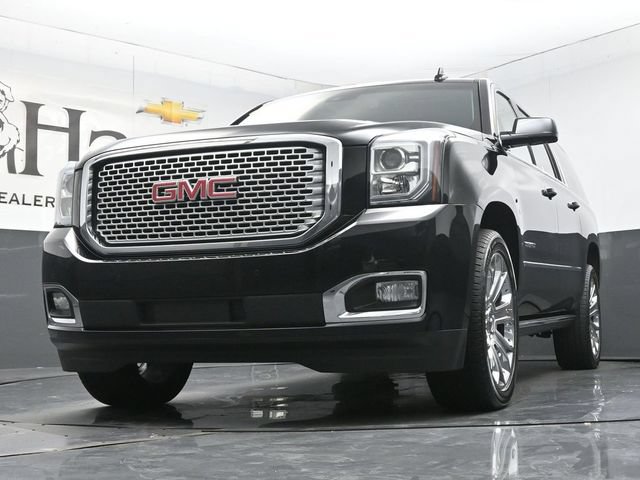 Used 2017 GMC Yukon XL Denali w/ Open Road Package AWD/4WD image 4