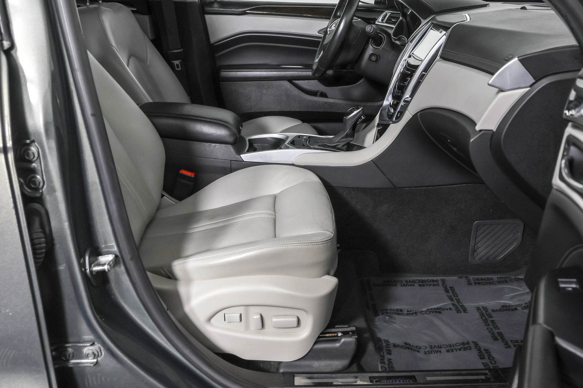 Used 2013 Cadillac SRX Premium image 47