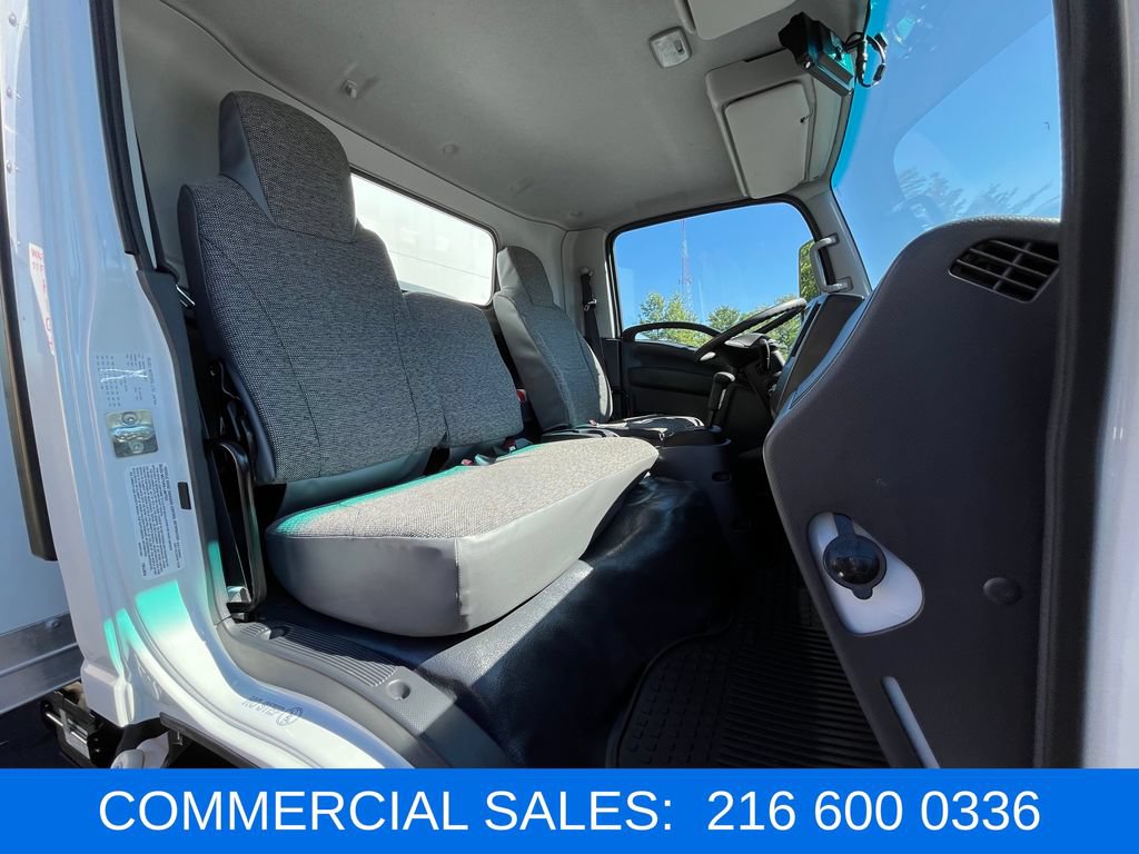 Used 2024 Isuzu NPR RWD image 27