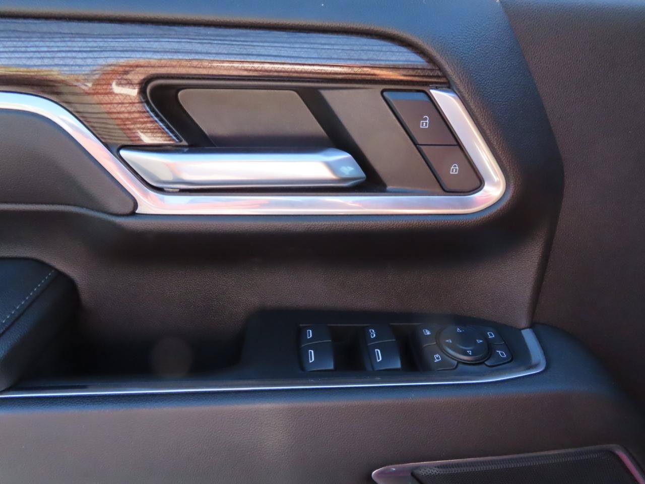 Used 2024 Chevrolet Silverado 2500 LT AWD/4WD image 30