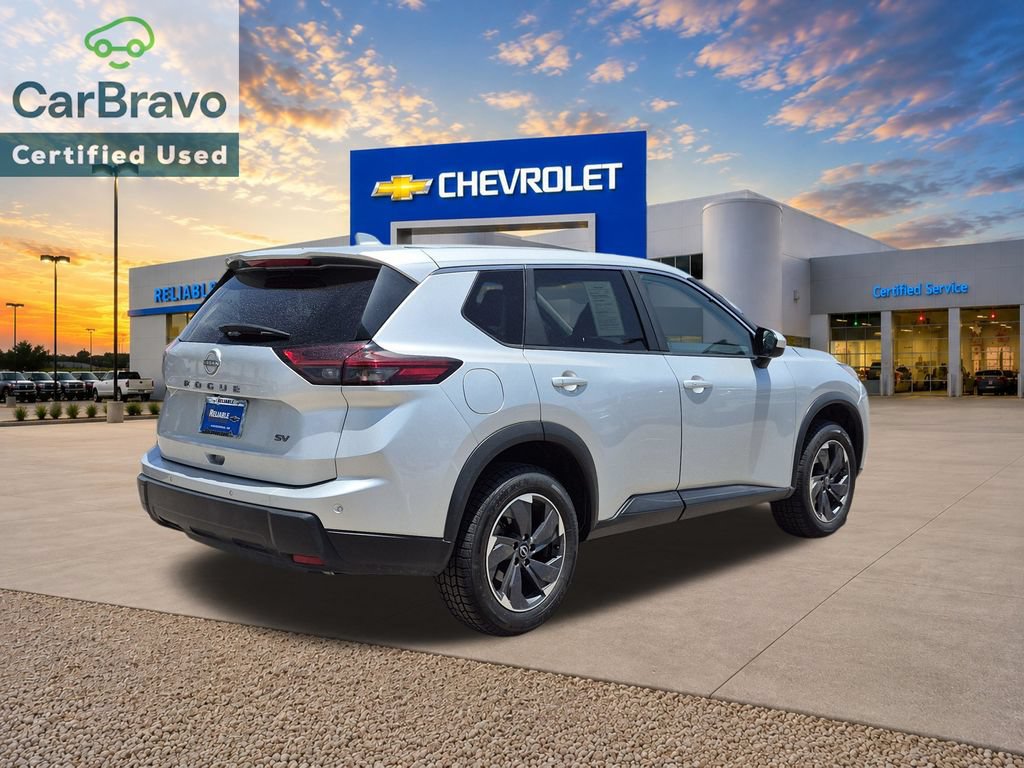 Used 2024 Nissan Rogue SV FWD image 3