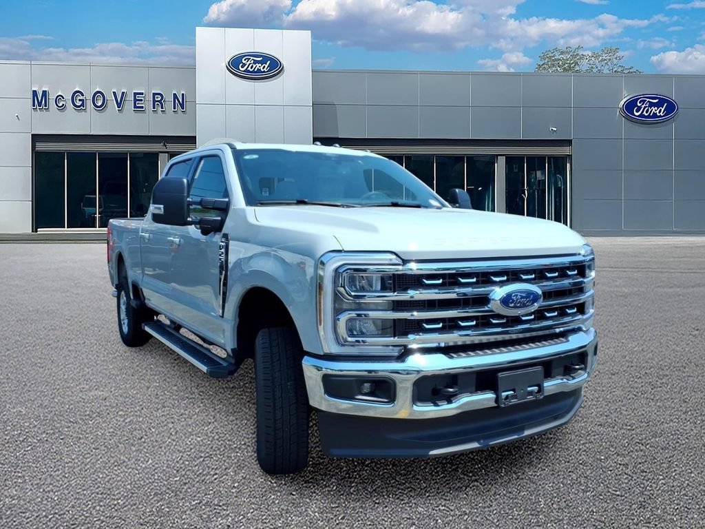 New 2026 Ford F250 XLT w/ XLT Premium Package AWD/4WD image 3
