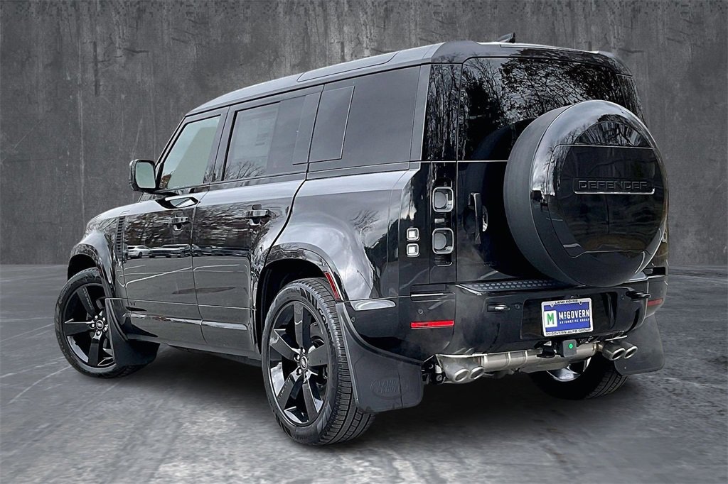 New 2025 Land Rover Defender 110 V8 image 3