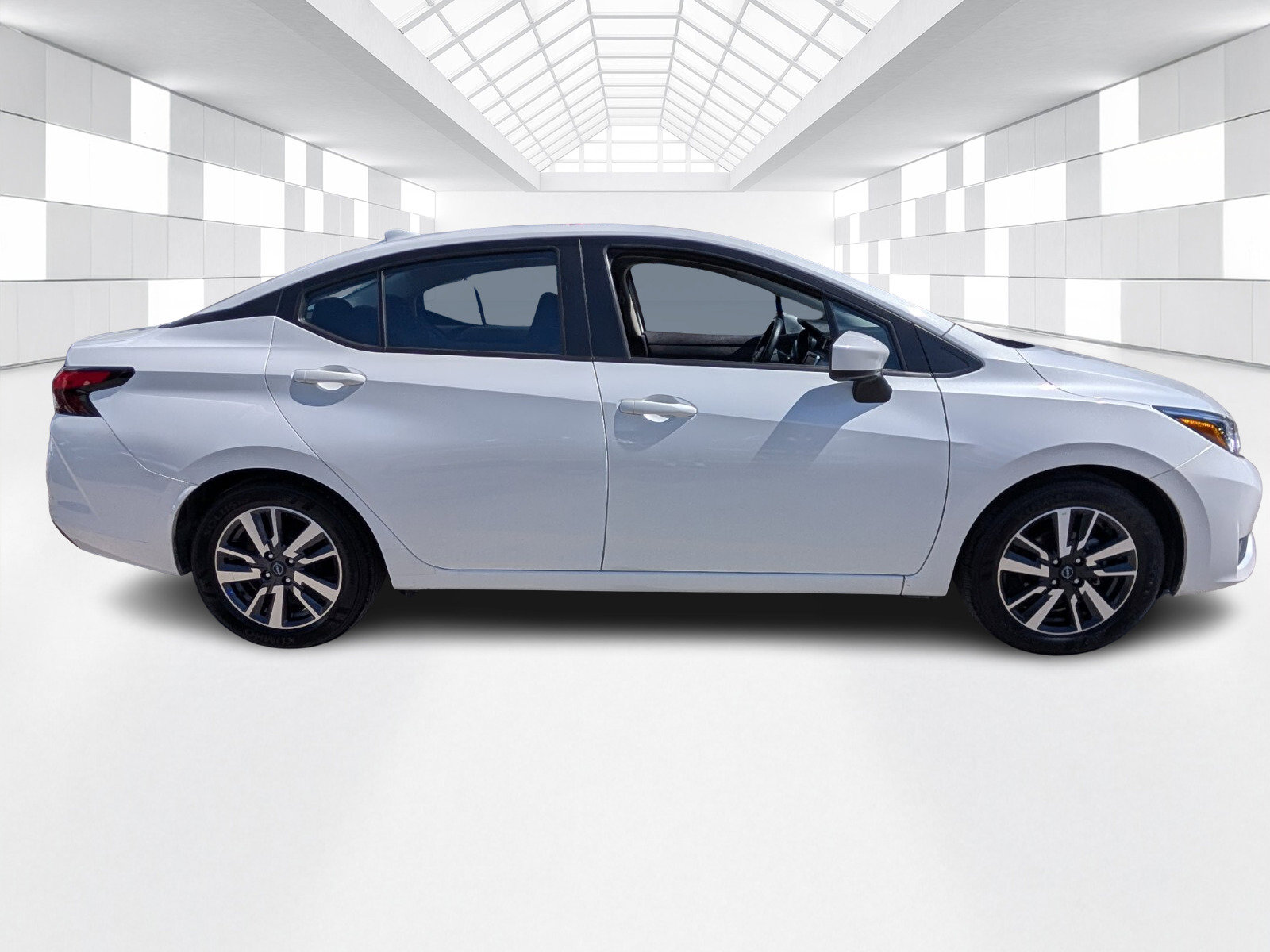 Certified 2025 Nissan Versa SV image 7