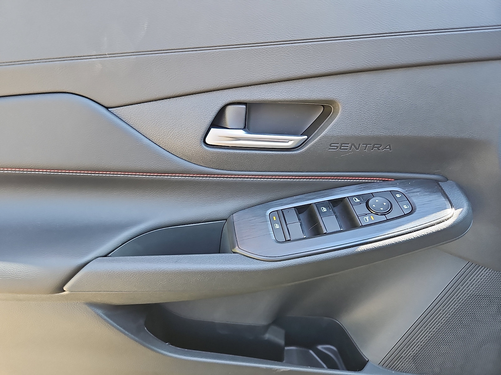 New 2026 Nissan Sentra SR w/ SR All Weather Package FWD image 10
