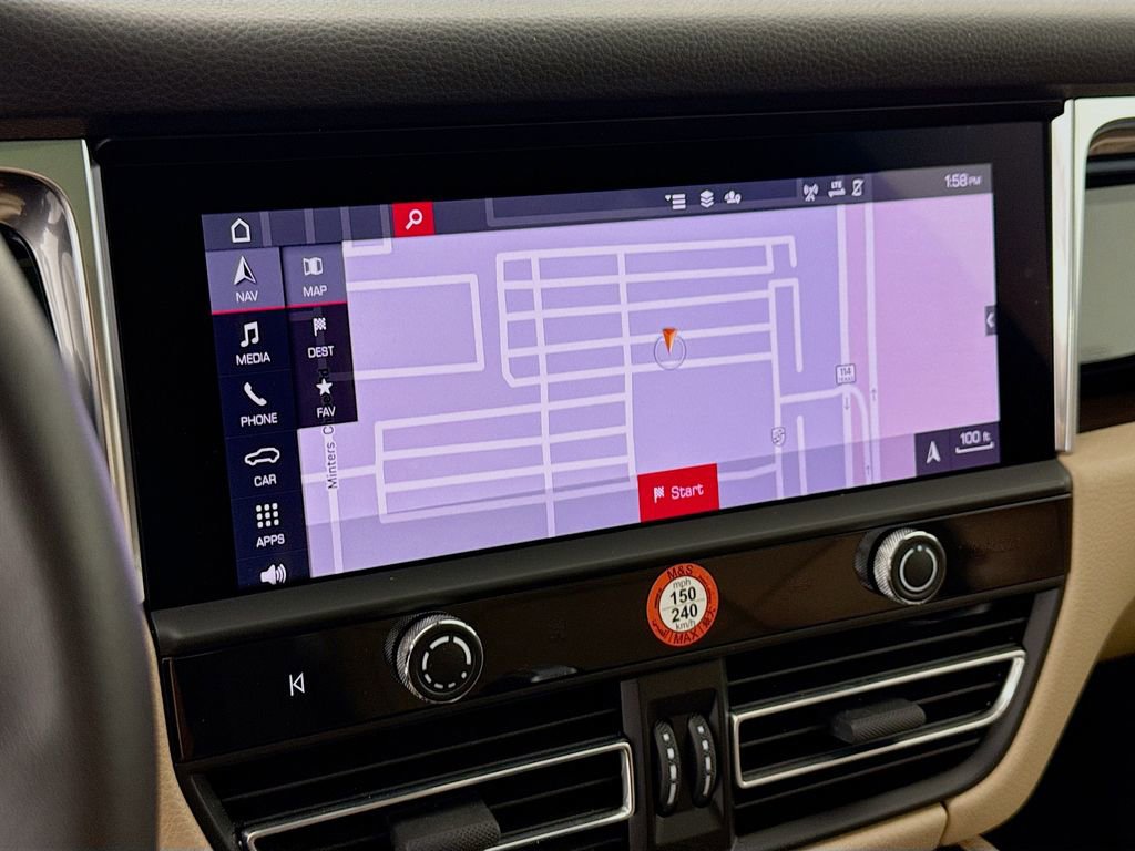 Certified 2025 Porsche Macan image 20