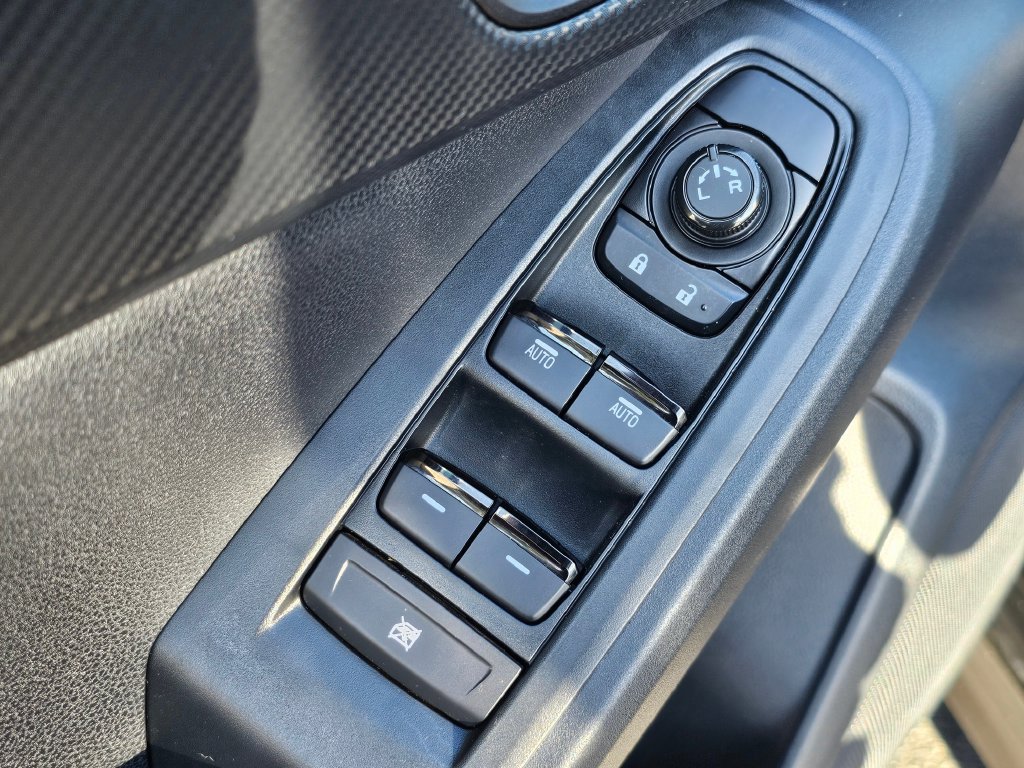 Certified 2025 Subaru Crosstrek 2.5i Premium AWD/4WD image 22