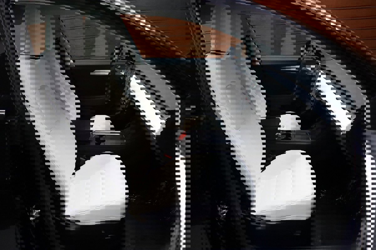 Used 2023 Tesla Model 3 Standard Range image 27