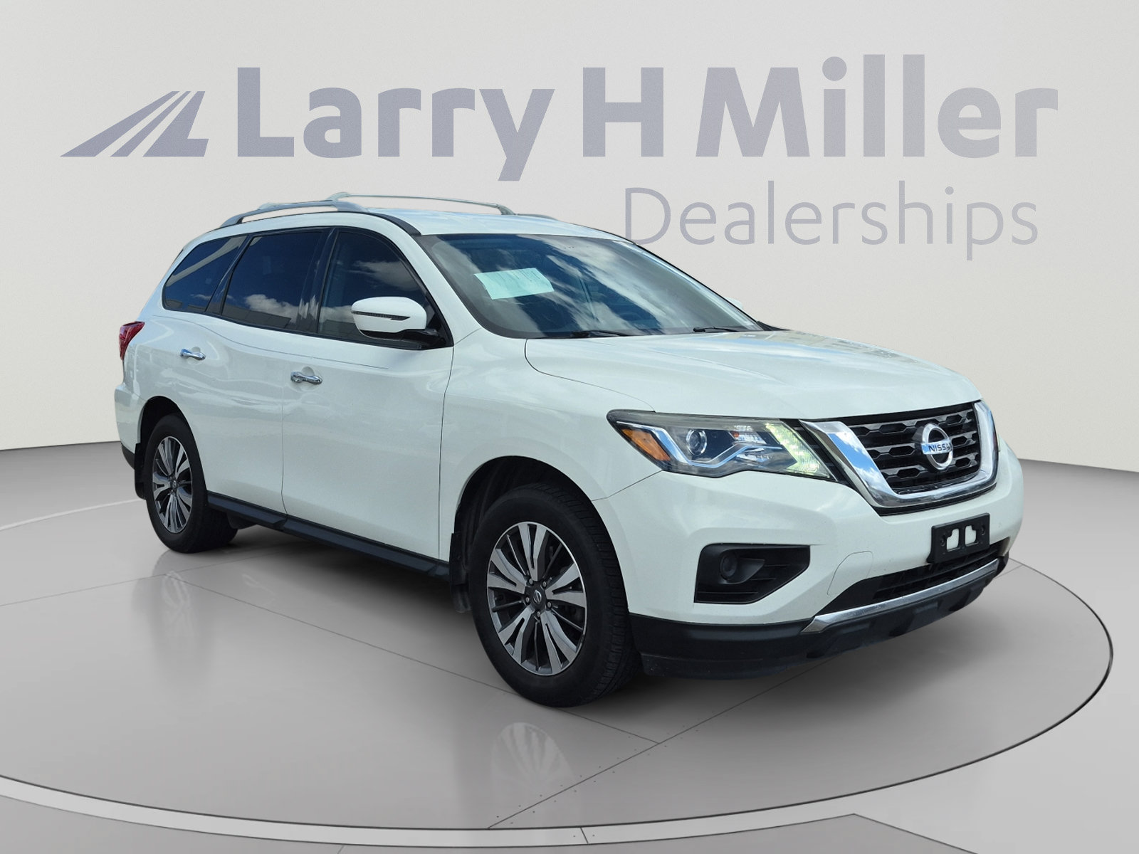 Used 2020 Nissan Pathfinder S FWD image 7