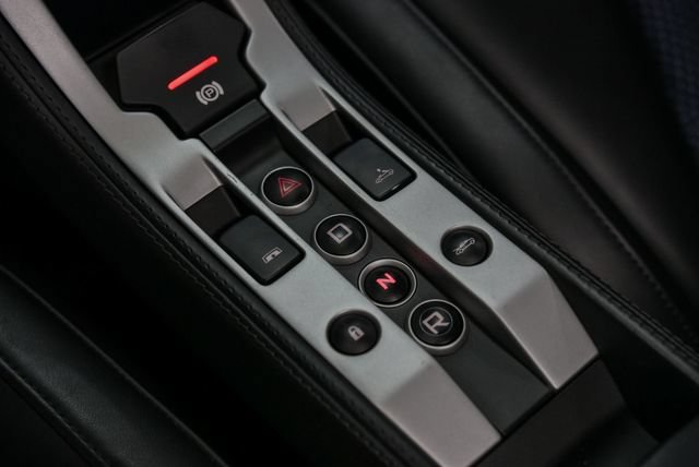 Used 2013 McLaren MP4-12C Spider RWD image 32