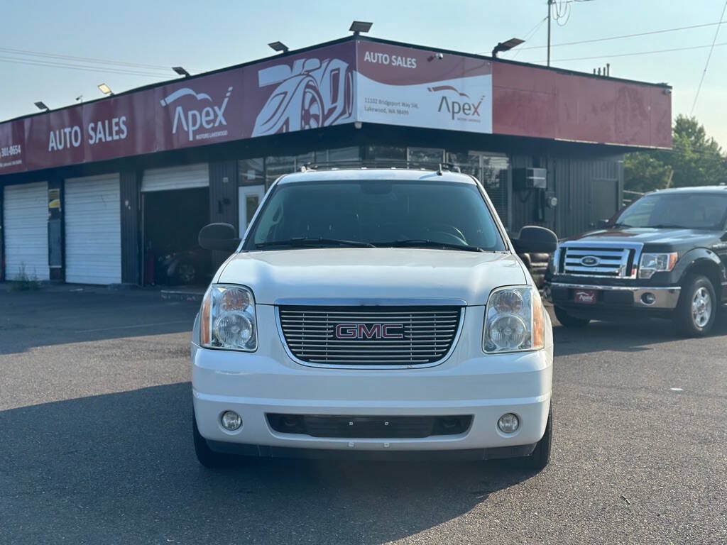Used 2007 GMC Yukon SLT w/ SLT Preferred Equipment Group RWD image 3