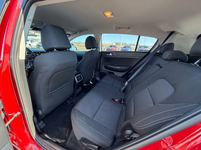 Used 2022 Kia Sportage LX image 16