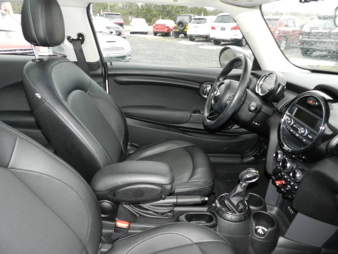 Used 2015 MINI Cooper 2-Door Hardtop w/ Cold Weather Package image 11