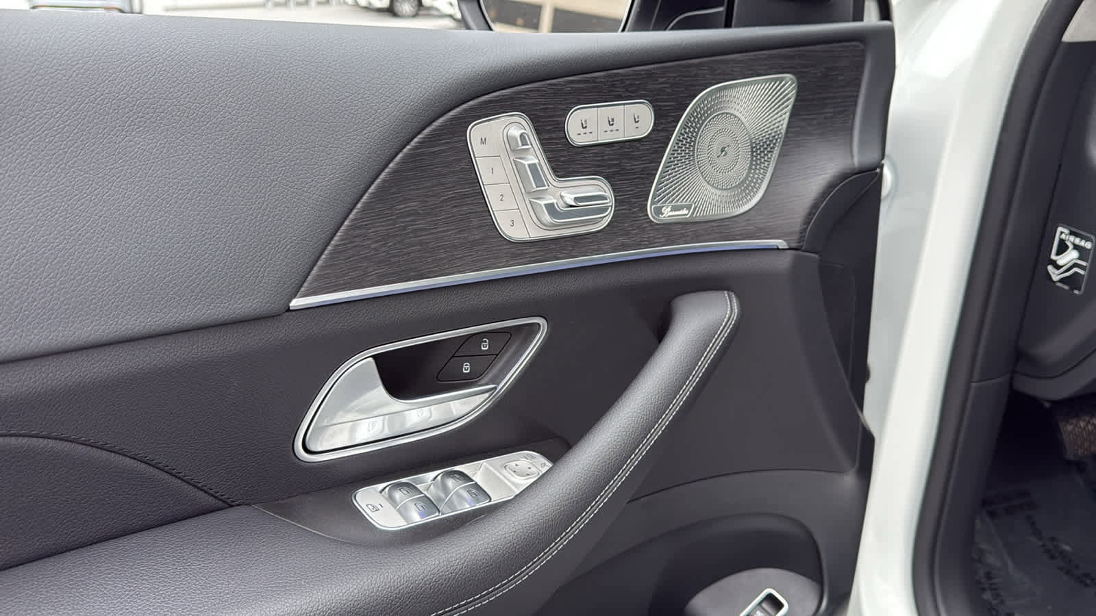 New 2026 Mercedes-Benz GLE 450 4MATIC Coupe image 14
