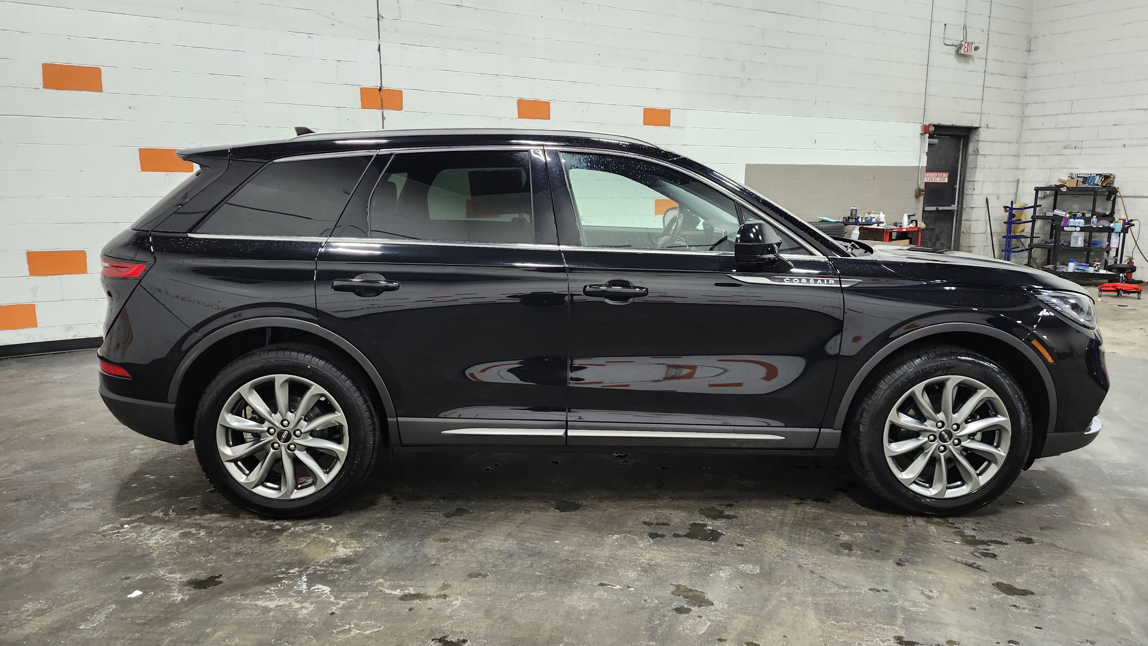Used 2021 Lincoln Corsair AWD w/ Premium Package image 20