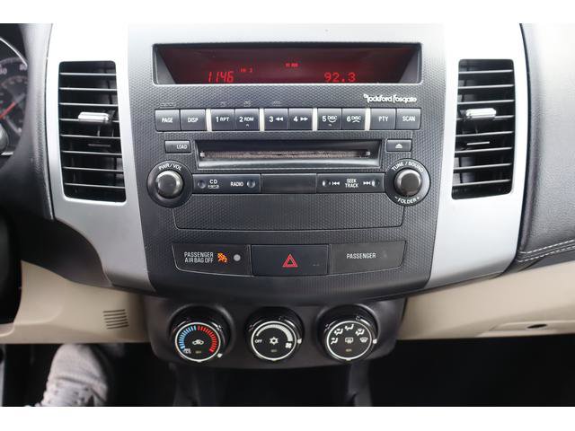 Used 2011 Mitsubishi Outlander SE image 12