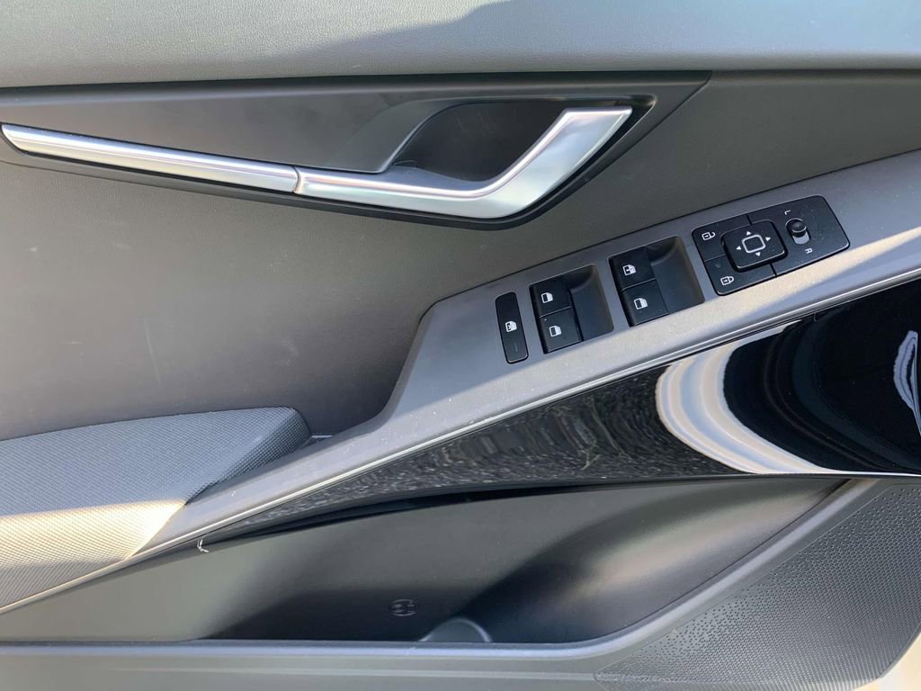 Used 2024 Kia Niro Wind image 13