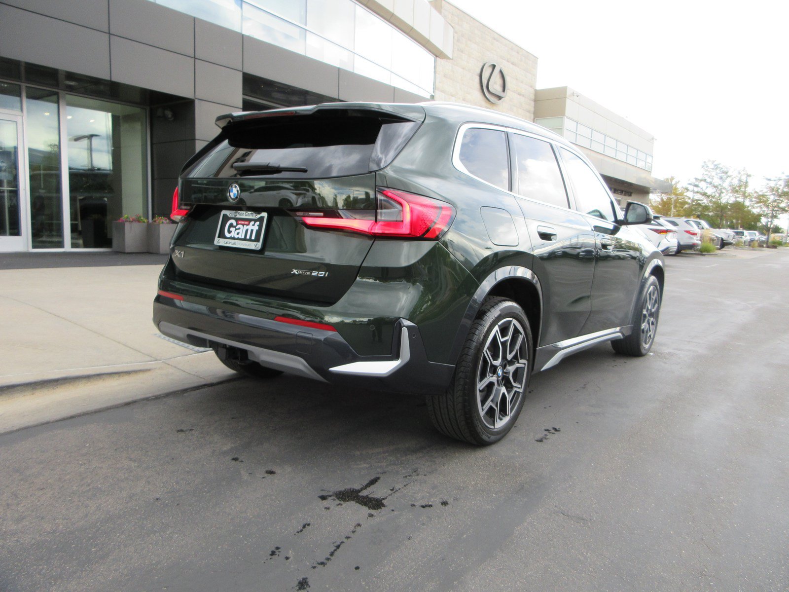 Used 2025 BMW X1 xDrive28i w/ Premium Package AWD/4WD image 10