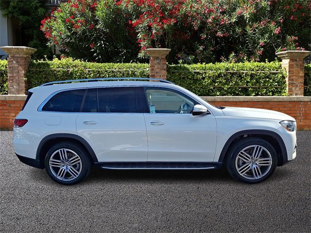 Used 2022 Mercedes-Benz GLS 450 4MATIC image 4