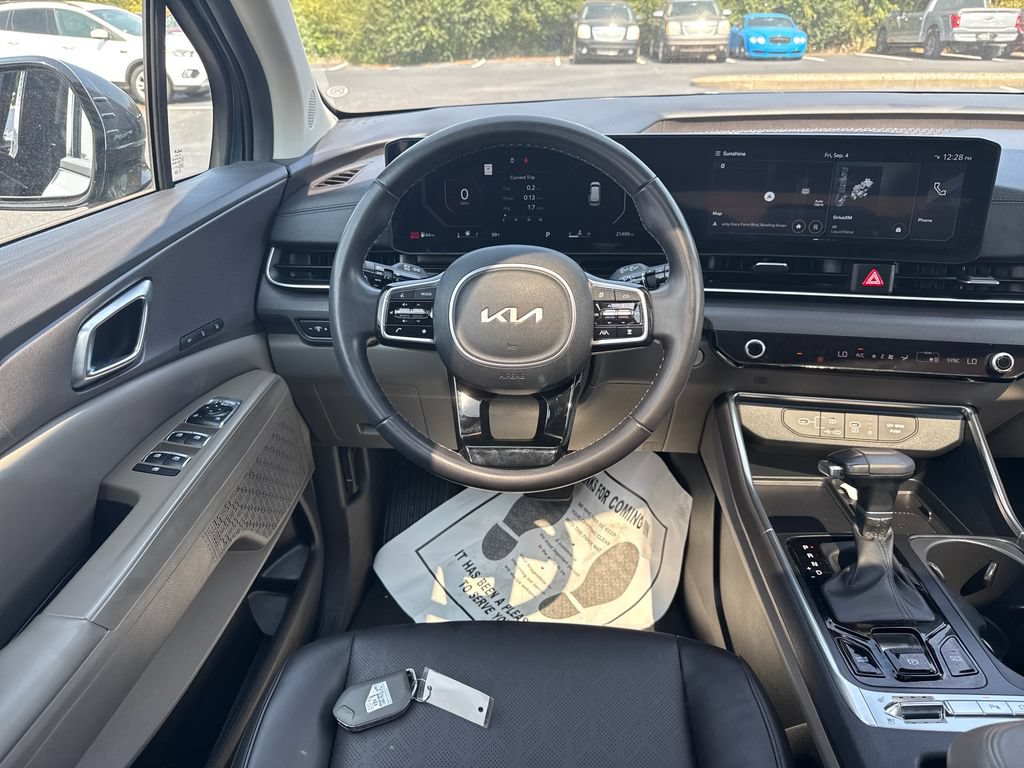 Used 2025 Kia Carnival SX FWD image 18