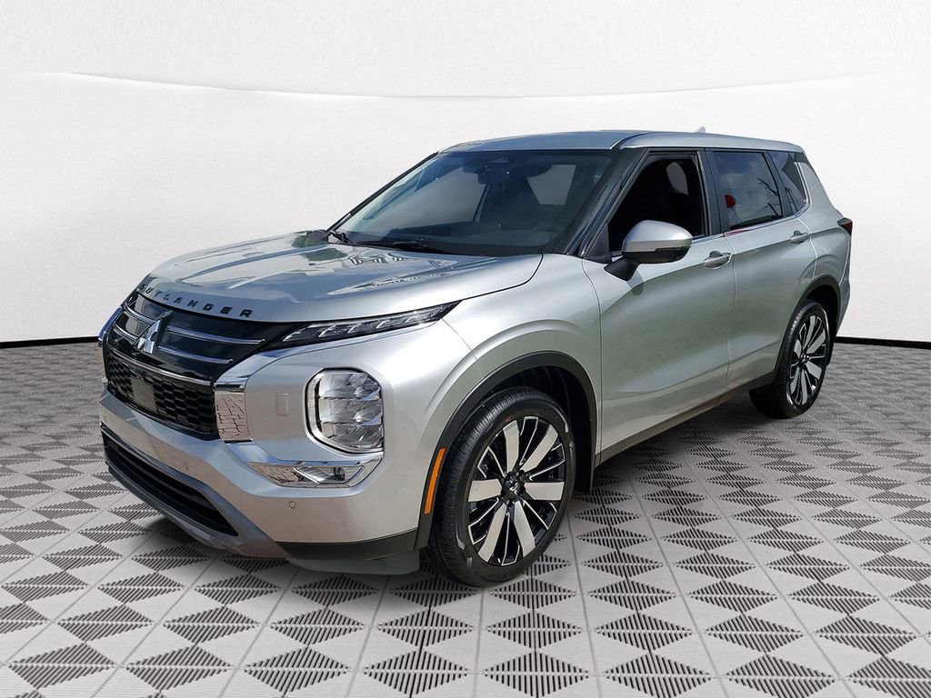 New 2025 Mitsubishi Outlander SE AWD/4WD image 3